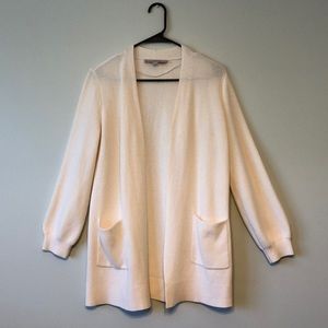 Women’s LOFT cream 2-pocket cardigan